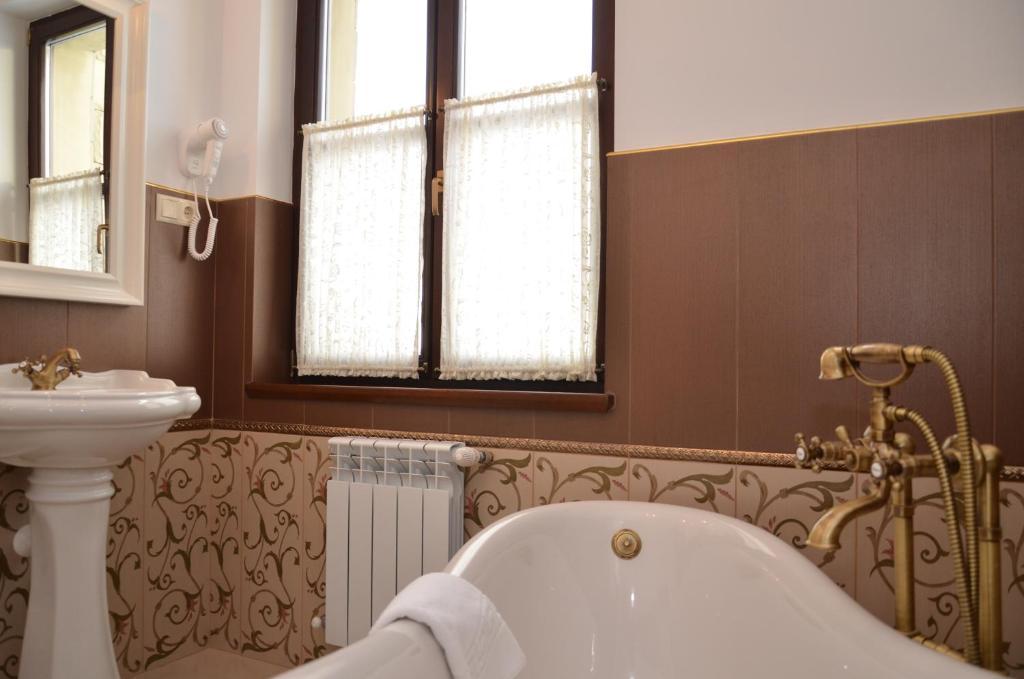 Chateau Royal Hotel Berezovka  部屋 写真
