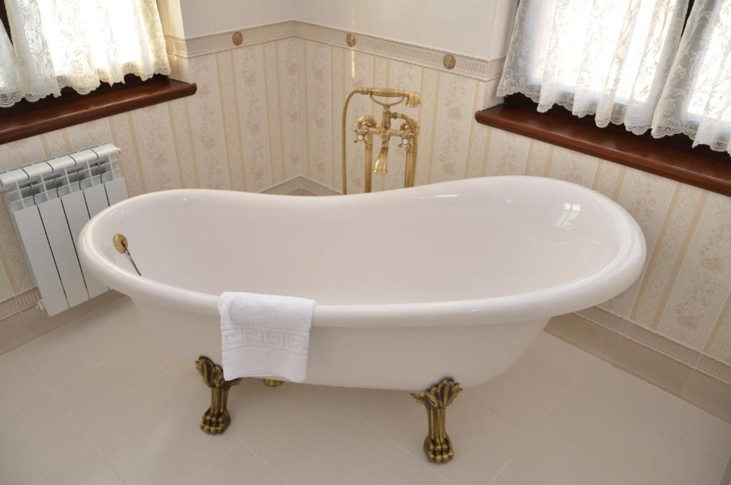 Chateau Royal Hotel Berezovka  部屋 写真