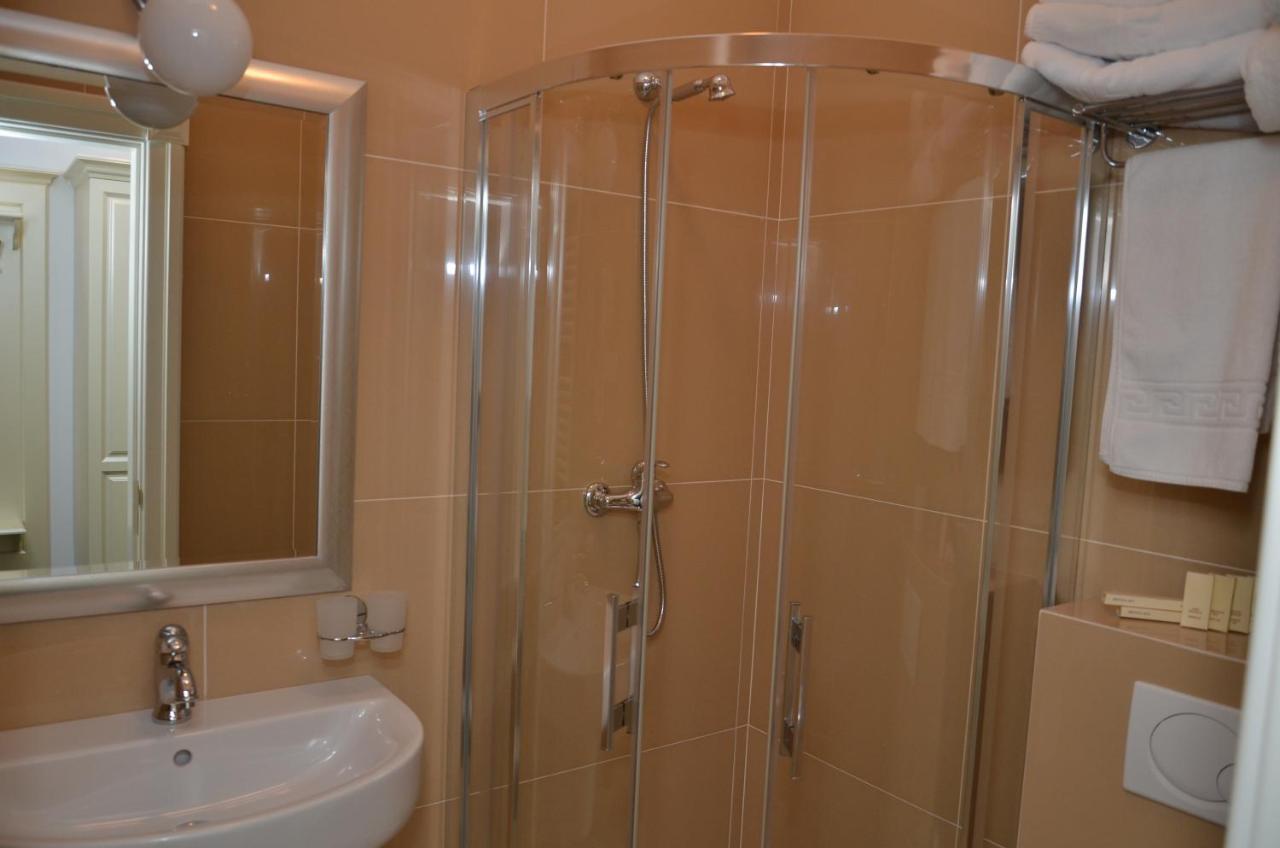 Chateau Royal Hotel Berezovka  部屋 写真