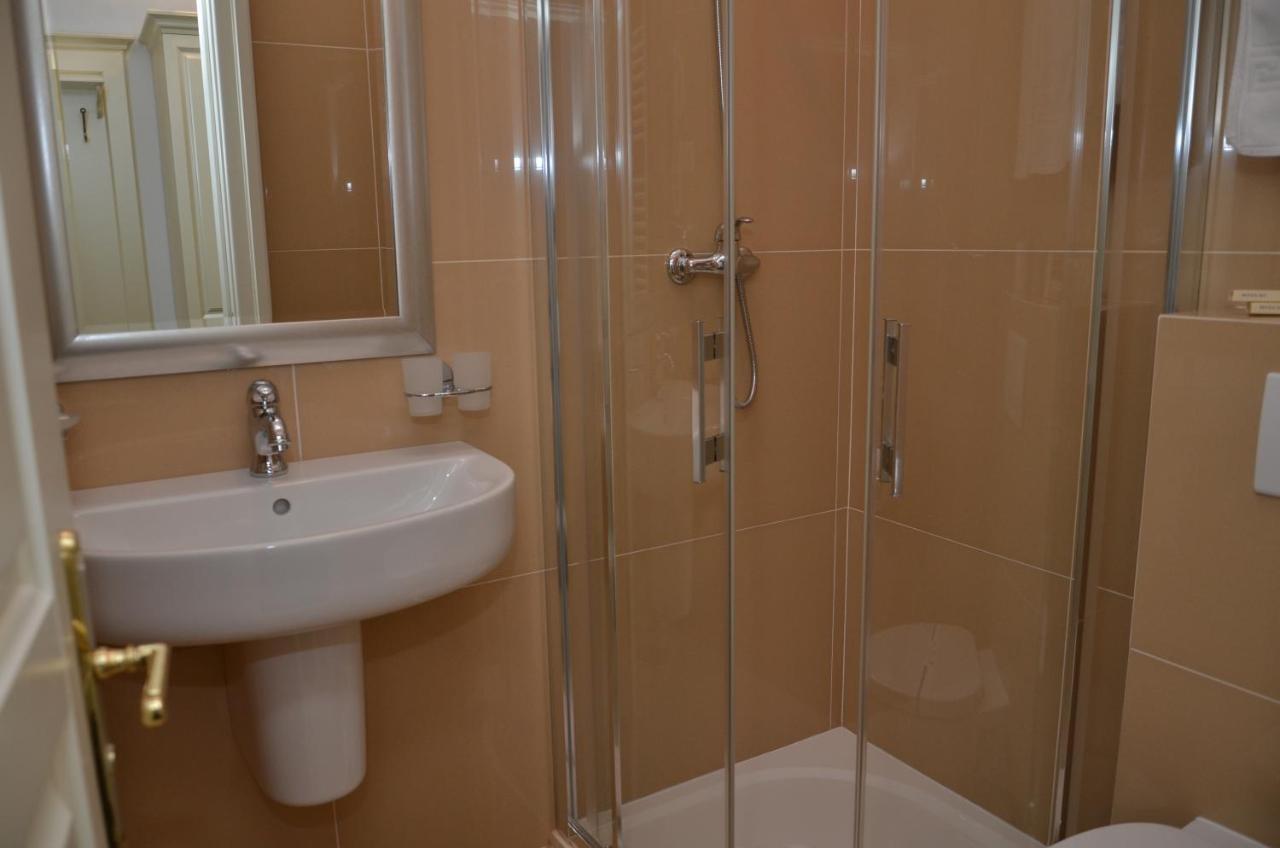 Chateau Royal Hotel Berezovka  部屋 写真